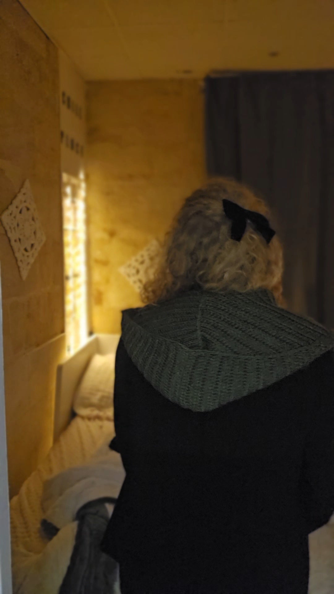 Sophie Hood kaki 100% laine- 40euros